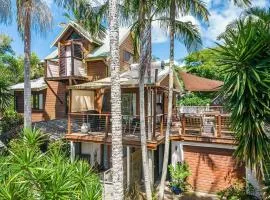 Byron Blisshouse - multi-home retreat with pool