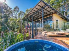 A Perfect Stay - Ourmuli Cabin, cabin in Byron Bay