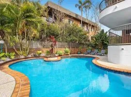 Pacific Blue - beachfront 2 BR apartment with pool