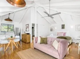 Twin Tallows - secluded couples retreat