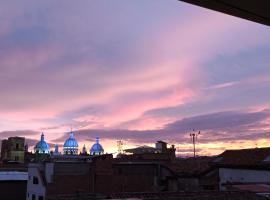 Casa Perla Cuencana Hostal, hotel sa Cuenca