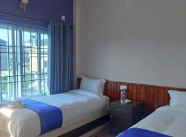 Hotel Namo Buddha, hotel berdekatan Bharatpur Airport - BHR, Sauraha