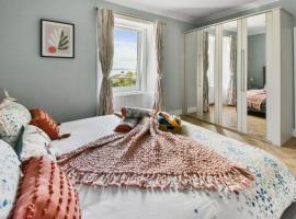 Seaside Luxury Escape, hotel di Aberdour