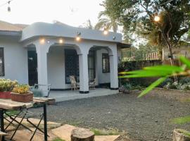 The Hatua Bohochic Home, hotel di Arusha