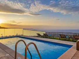Villa Mari Chania, with private ecologic pool and amazing view!