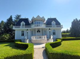 Castle Garden ***, habitación en casa particular en Szombathely