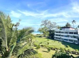 2 Bedroom Sea View Apartment