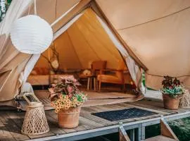 Glamping Černická obora