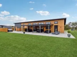 Gorgeous Home In Hadsund With Sauna