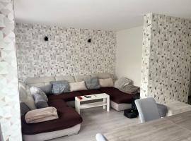 Viesnīca L’appartement connecté pilsētā Frēna