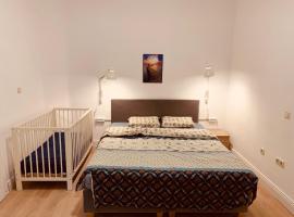 Nice private room in Luxembourg City, homestay sa Luxembourg