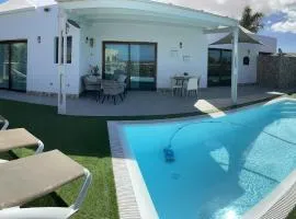 2 bedrooms villa with sea view private pool and enclosed garden at El Roque El Cotillo 1 km away from the beach