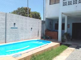 Casa Praia Ilha da Croa/Carro quebrado, holiday home in Barra de Santo Antônio