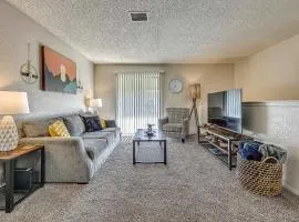 OU Sooner, Pool & Gym, BBQ, Netflix, 100mb Internet, LG Washer & Dryer, Close to OU!