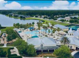 Townhome Baptist South St JohnsTownCenter Beach, hotel with pools in Jacksonville