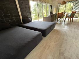 Tiny Camp House Kurage - Vacation STAY 66334v, hotel v destinaci Kamijinoo