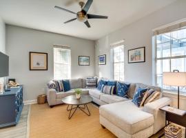 Cloud 9 on the Gulf, 1 Mi to Beach Pet Friendly – hotel w mieście Bay Saint Louis