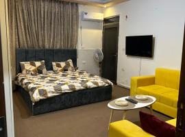 Furnished Studio for rent – hotel w mieście Irbid