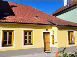 Altstadthaus Marille mit Innenhofterrasse, hotel v destinaci Melk