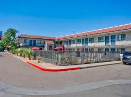 Motel 6-Kingman, AZ - Route 66 East