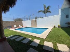 Casa Gaviota Casa Con Alberca y Palapa, maison de vacances à Tequesquitengo