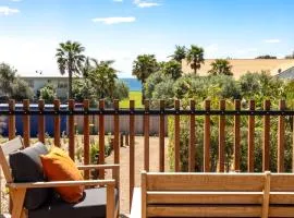 Onetangi Beach Stays Apartment - Coast & Country