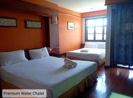 Alpine LXPD Premium Water Chalet, cabin in Port Dickson