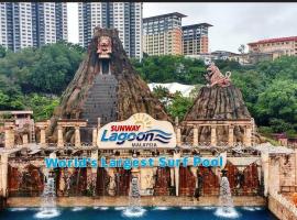 1 - 5pax Lagoon View@ Sunway Resort Suite Pyramid – hotel w mieście Kampong Penaga