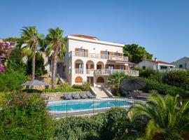 Luxury Sunset Villa Trogir Private Beach, hôtel à Okrug Donji