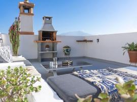 Rooftop Terrace & Panoramic Mountain View’s, vakantiehuis in Cútar