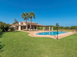 Villa Camp del Bosch by Sealand Villas, hotel in El Port