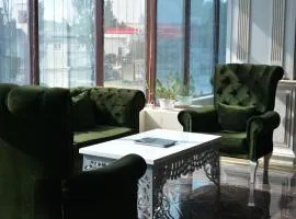Emerald Gold Hotel