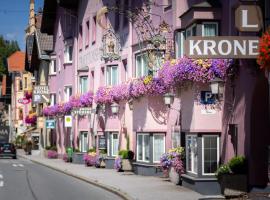 Hotel Krone, hotel di Matrei am Brenner