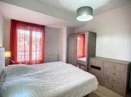 Bel F2 climatisé, terrasse, parking, à 50m des Thermes de Lamalou-les-Bains, animaux acceptés - FR-1-451-193