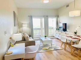 Walking Distance from Universal One Bedroom Resort, appartamento a Orlando