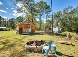 Anglers Getaway! Rustic Cabin on Lake Eufala