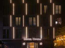 Hotel Opera: Priştine'de bir otel