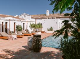 San Roque Suites de Monda, hotell i Monda