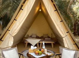 Husaak Glamping, hotell sihtkohas Al-`Ula