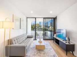 1BD delicate APT with pool and carpark in Surfers