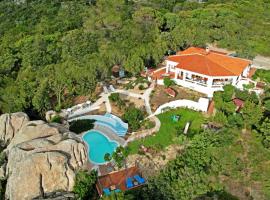 B&B RENA MAJORE con piscina privata: Rena Majore'de bir kalacak yer