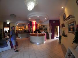 Hotel Antonella โรงแรมในลิโด ดิ กลาสเซ