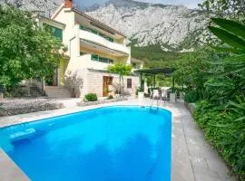 Holiday Home Drago by Interhome
