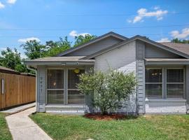 Cozy 2 Bed/1 Bath Home near IAH (Airport - Houston), hotel in Spring