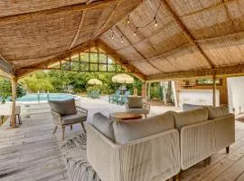 Mount Dora Home Private Pool, Spa and Tropical Bar!
