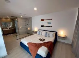 Seaside Luxury 1BDR Condo Paseo Playa Coral D-306