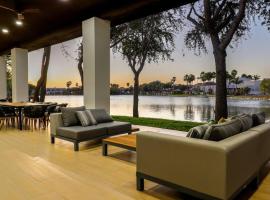 Lake Home: Relax and Unwind in Mission Hidden Gem, villa i Mission