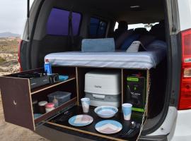 FurgoCamper Van H1, glamping site in Tetir