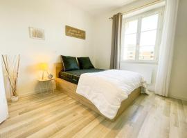 #GB Au Coeur de l'Essentiel 2, hotel in Saint-Martin-le-Vinoux