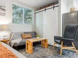Pet-Friendly Kent Vacation Rental, Walk to Lake!